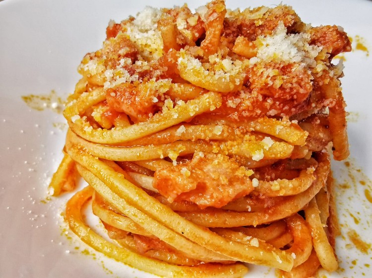 Klasyczne spaghetti carbonara na makaronie Casa Prencipe
